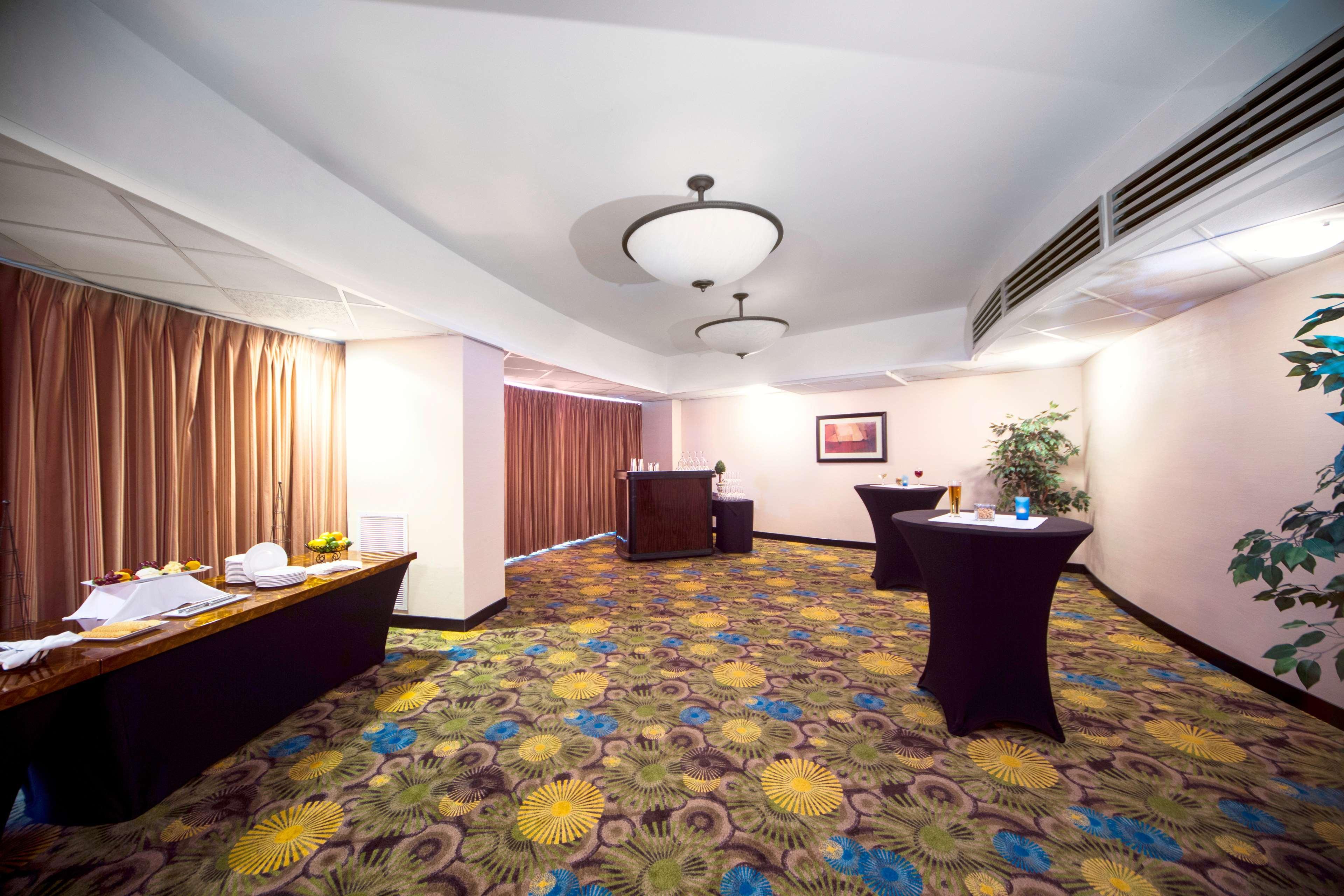Отель Doubletree By Hilton Portland, Me Саут-Портленд Экстерьер фото