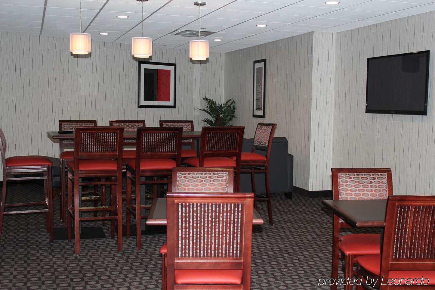 Отель Doubletree By Hilton Portland, Me Саут-Портленд Экстерьер фото